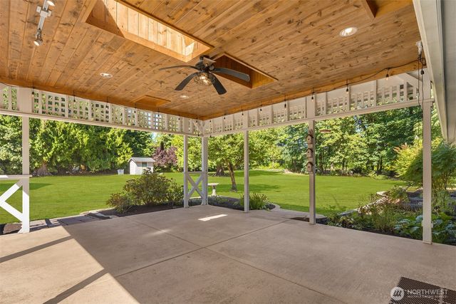 25120 SE 384th Street, Enumclaw, WA 98022