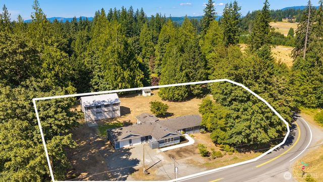 25120 SE 384th Street, Enumclaw, WA 98022