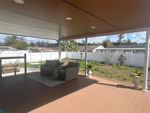 16119 COPPERFIELD DRIVE, Tampa, FL 33618