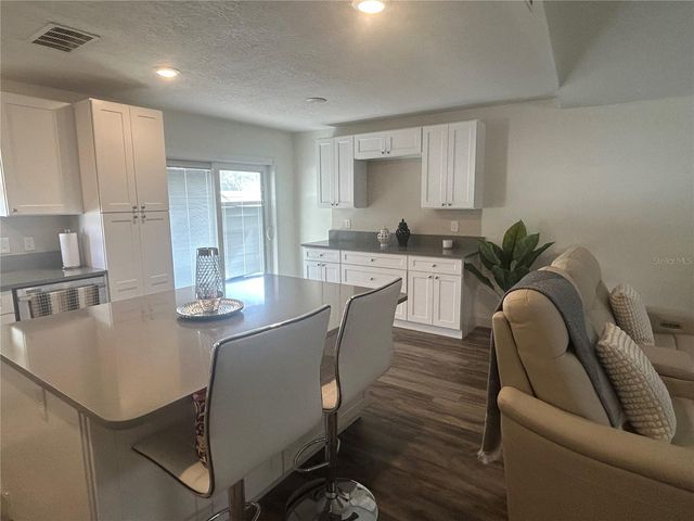 16119 COPPERFIELD DRIVE, Tampa, FL 33618