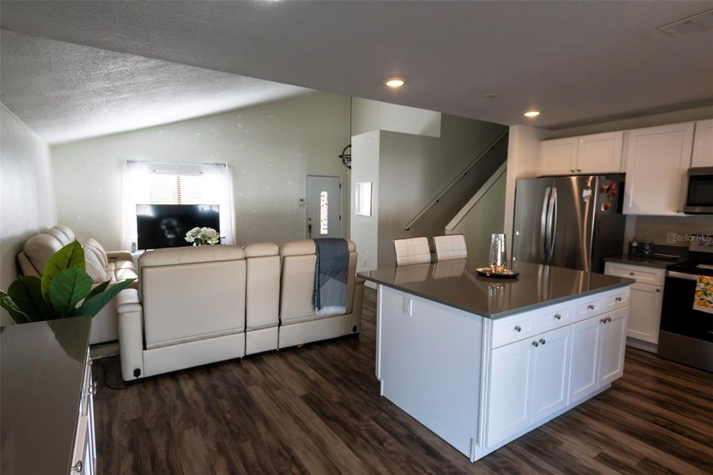 Image 5 of property listing at 16119 COPPERFIELD DRIVE, Tampa, FL 33618