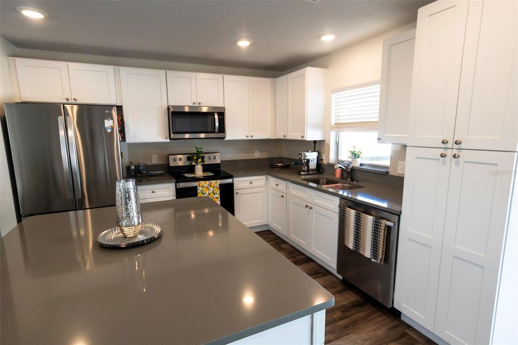 Image 7 of property listing at 16119 COPPERFIELD DRIVE, Tampa, FL 33618