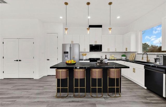 4404 Bond Street, Houston, TX 77026