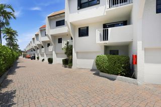 1222 Hillsboro Mile 15, Hillsboro Beach, FL 33062