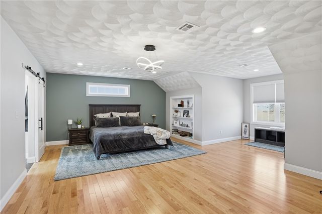 1268 Central Avenue, Johnston, RI 02919