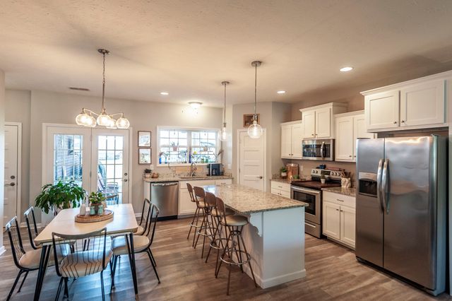 243 Hollow Tree Cir, Castalian Springs, TN 37031
