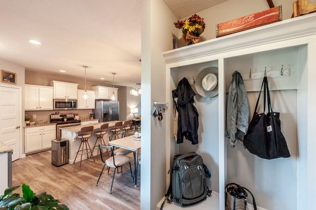 243 Hollow Tree Cir, Castalian Springs, TN 37031