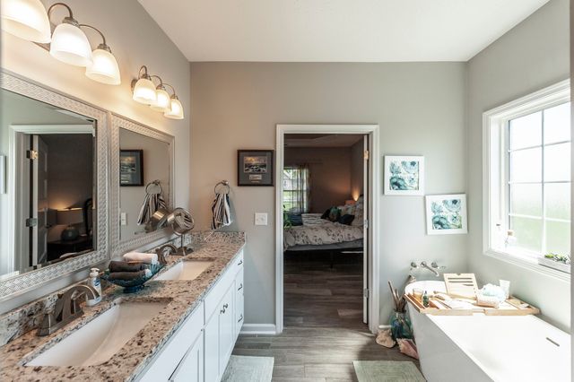 243 Hollow Tree Cir, Castalian Springs, TN 37031