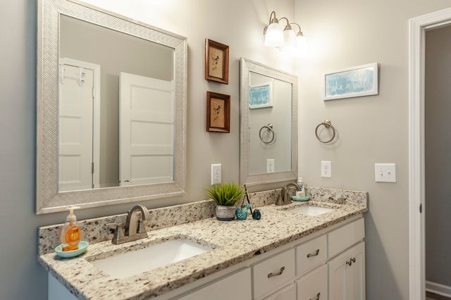 243 Hollow Tree Cir, Castalian Springs, TN 37031