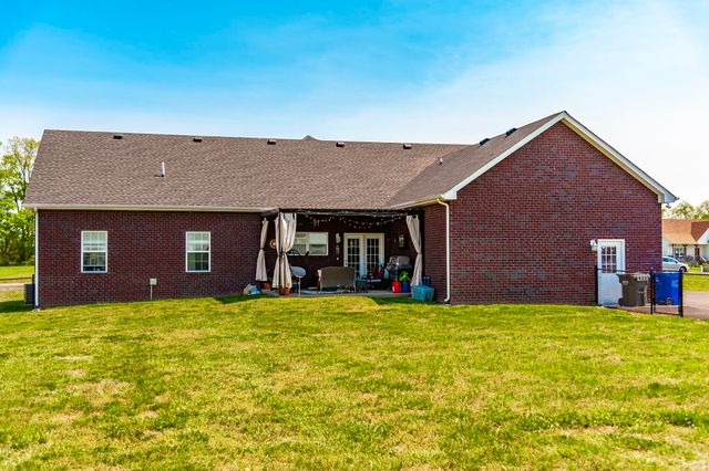 243 Hollow Tree Cir, Castalian Springs, TN 37031