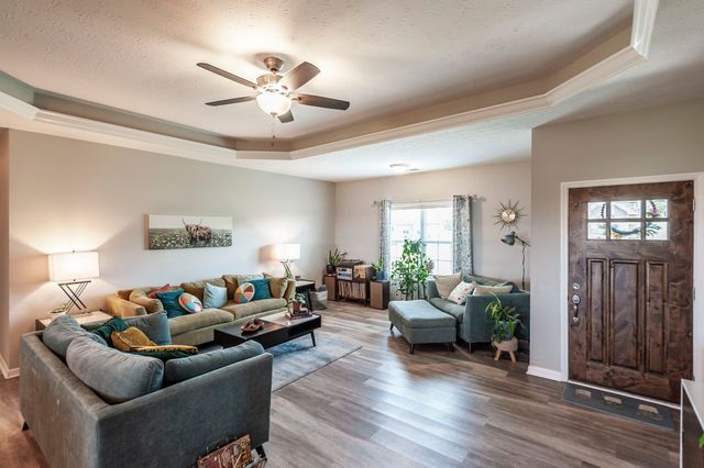 243 Hollow Tree Cir, Castalian Springs, TN 37031