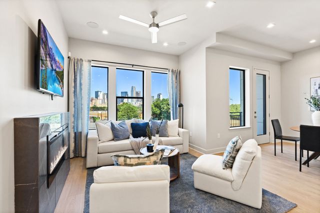 1900 S Ervay Street 414, Dallas, TX 75215