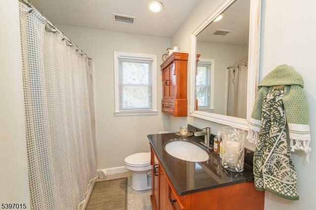 14 Glen View Rd, Montville Twp., NJ 07082