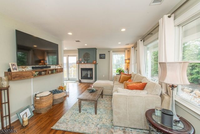 14 Glen View Rd, Montville Twp., NJ 07082