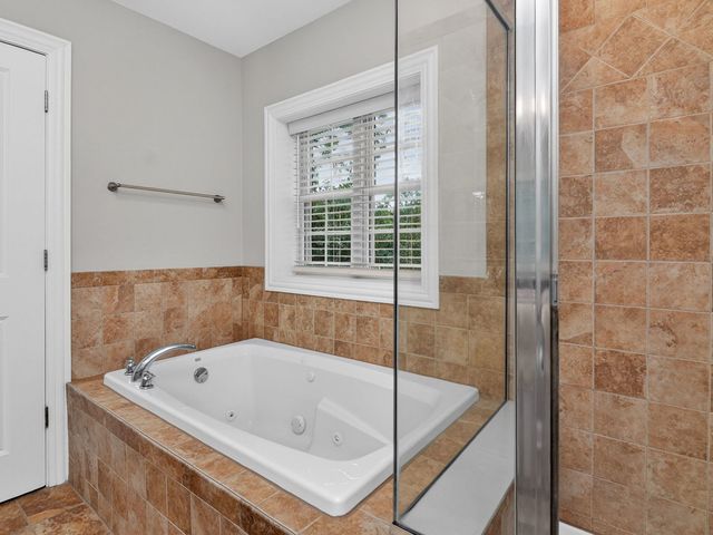 1205 Charleston Court, Westmont, IL 60559