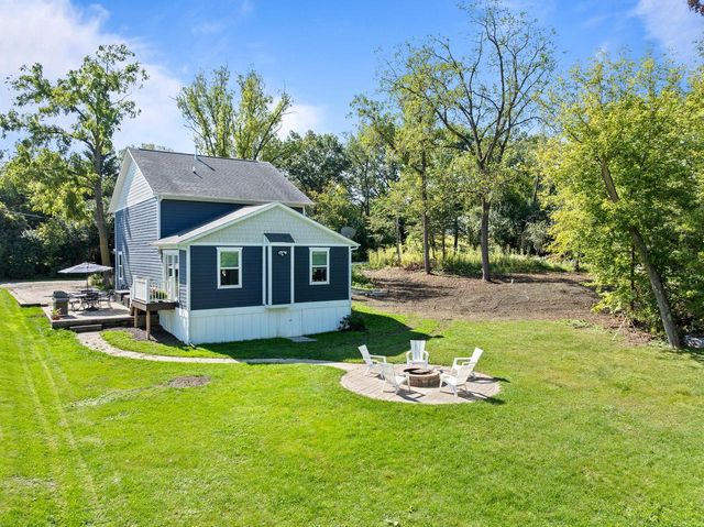 W3608 Glenmore AVENUE, Lake Geneva, WI 53147