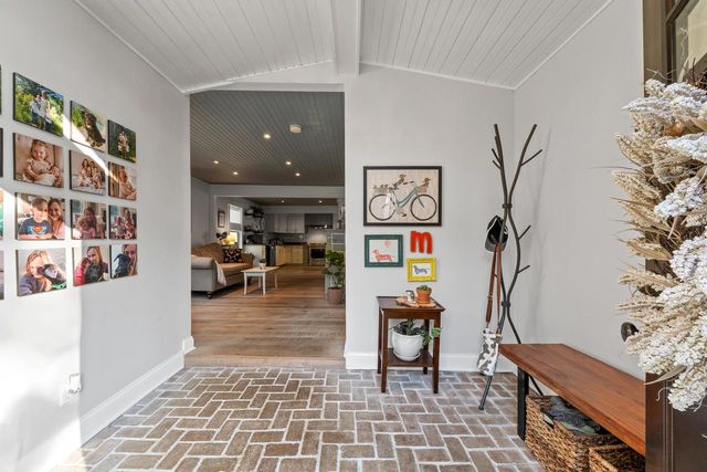 W3608 Glenmore AVENUE, Lake Geneva, WI 53147