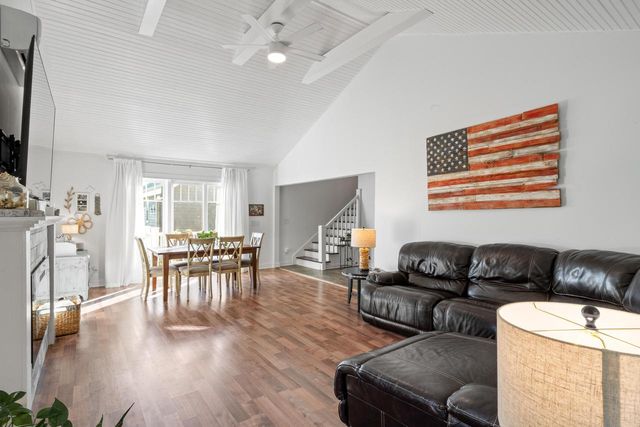 W3608 Glenmore AVENUE, Lake Geneva, WI 53147