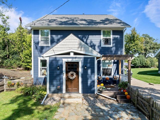 W3608 Glenmore AVENUE, Lake Geneva, WI 53147