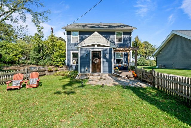 W3608 Glenmore AVENUE, Lake Geneva, WI 53147