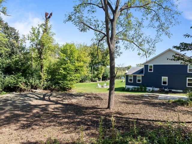 W3608 Glenmore AVENUE, Lake Geneva, WI 53147