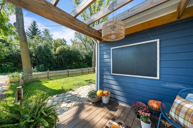 W3608 Glenmore AVENUE, Lake Geneva, WI 53147