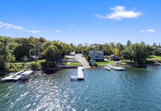 W3608 Glenmore AVENUE, Lake Geneva, WI 53147