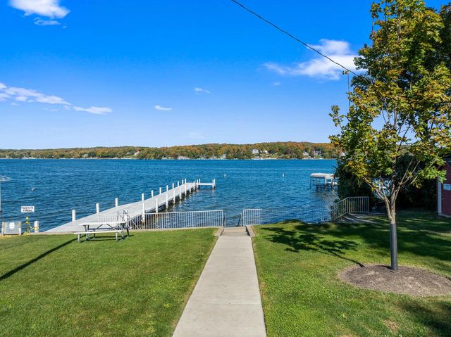 W3608 Glenmore AVENUE, Lake Geneva, WI 53147
