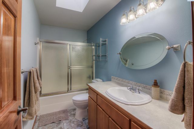 3629 Lincoln Way, Lynwood, WA 98087