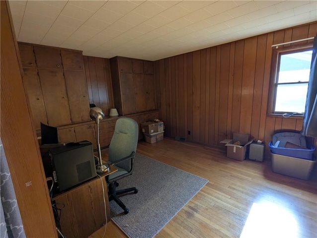 511 N 2nd Street, Hiawatha, KS 66434