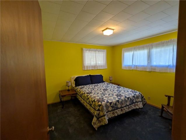 511 N 2nd Street, Hiawatha, KS 66434