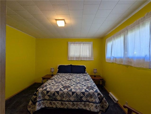 511 N 2nd Street, Hiawatha, KS 66434