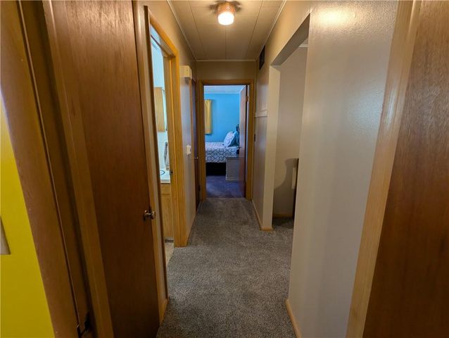 511 N 2nd Street, Hiawatha, KS 66434