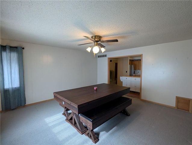 511 N 2nd Street, Hiawatha, KS 66434