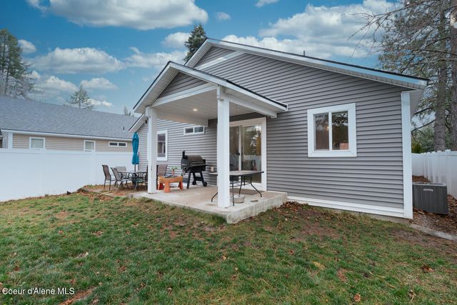 15382 N WASHINGTON ST, Rathdrum, ID 83858