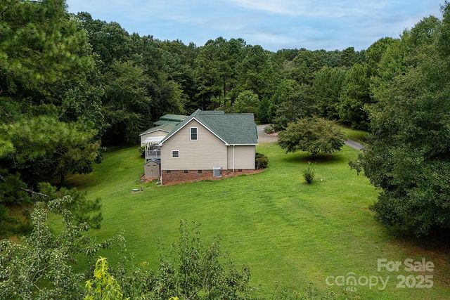 366 Lakehurst Farm Road, Norwood, NC 28128