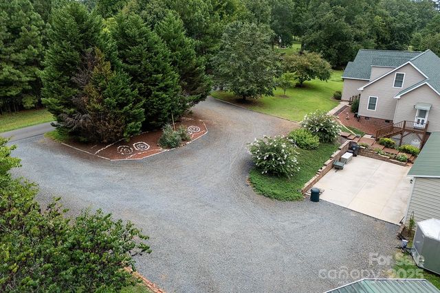 366 Lakehurst Farm Road, Norwood, NC 28128