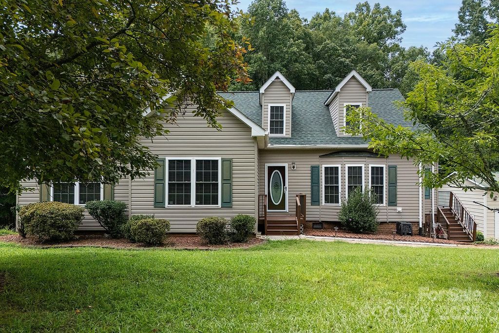 366 Lakehurst Farm Road, Norwood, NC 28128