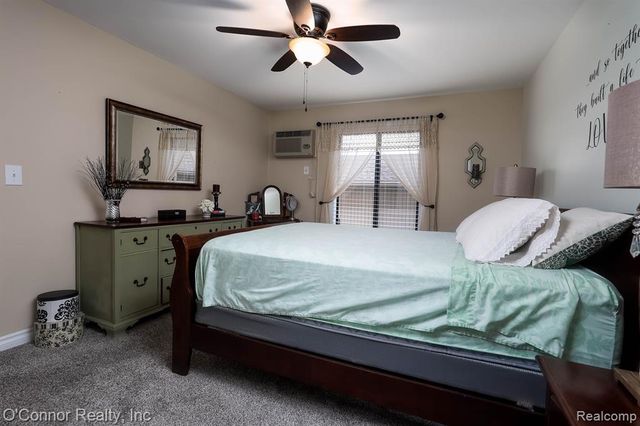 1700 River Road 10, Marysville, MI 48040