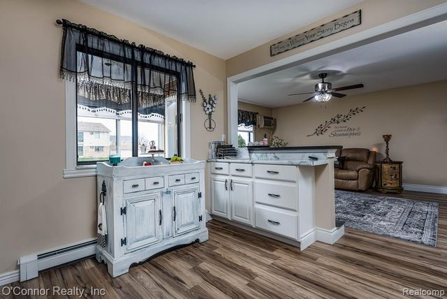 1700 River Road 10, Marysville, MI 48040