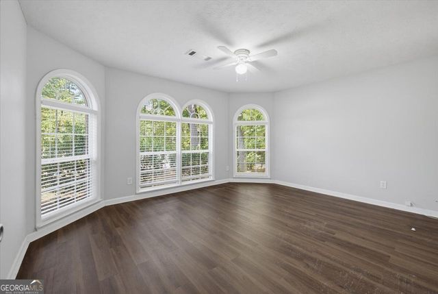 9201 Tarnwood Circle, Villa Rica, GA 30180