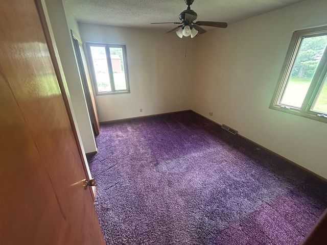 13605 100th Avenue, Davenport, IA 52804