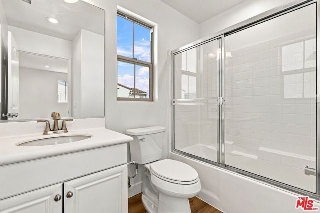 20115 Pienza Lane, Porter Ranch (los Angeles), CA 91326