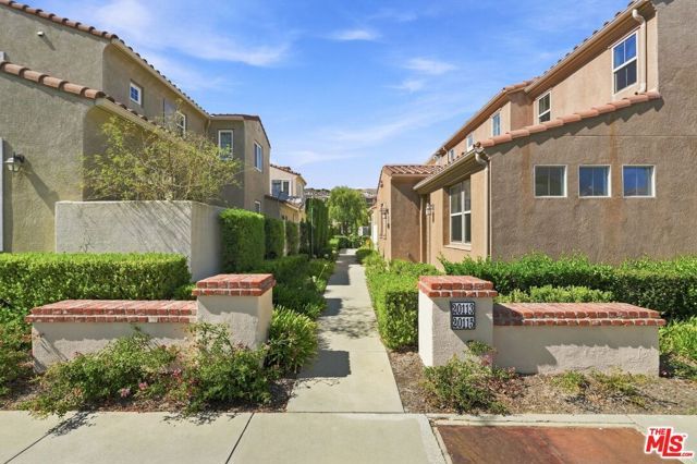 20115 Pienza Lane, Porter Ranch (los Angeles), CA 91326