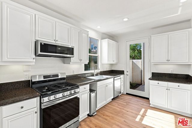 20115 Pienza Lane, Porter Ranch (los Angeles), CA 91326