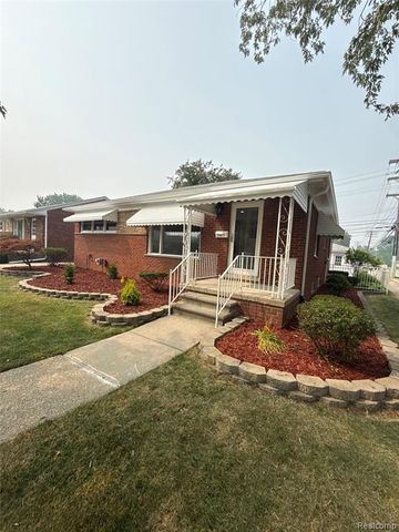 20017 California, Saint Clair Shores, MI 48080