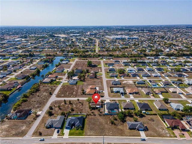 315 NW 7th TER, Cape Coral, FL 33993