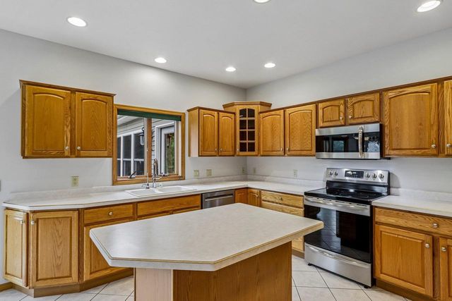 7473 Meadowrue Circle, Middleton, WI 53562