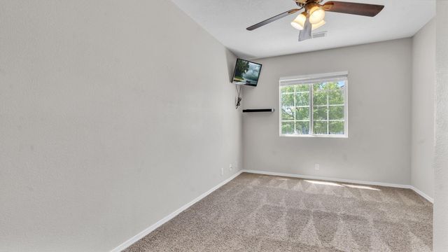 7039 Husky Drive NE, Rio Rancho, NM 87144