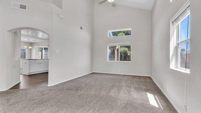 7039 Husky Drive NE, Rio Rancho, NM 87144